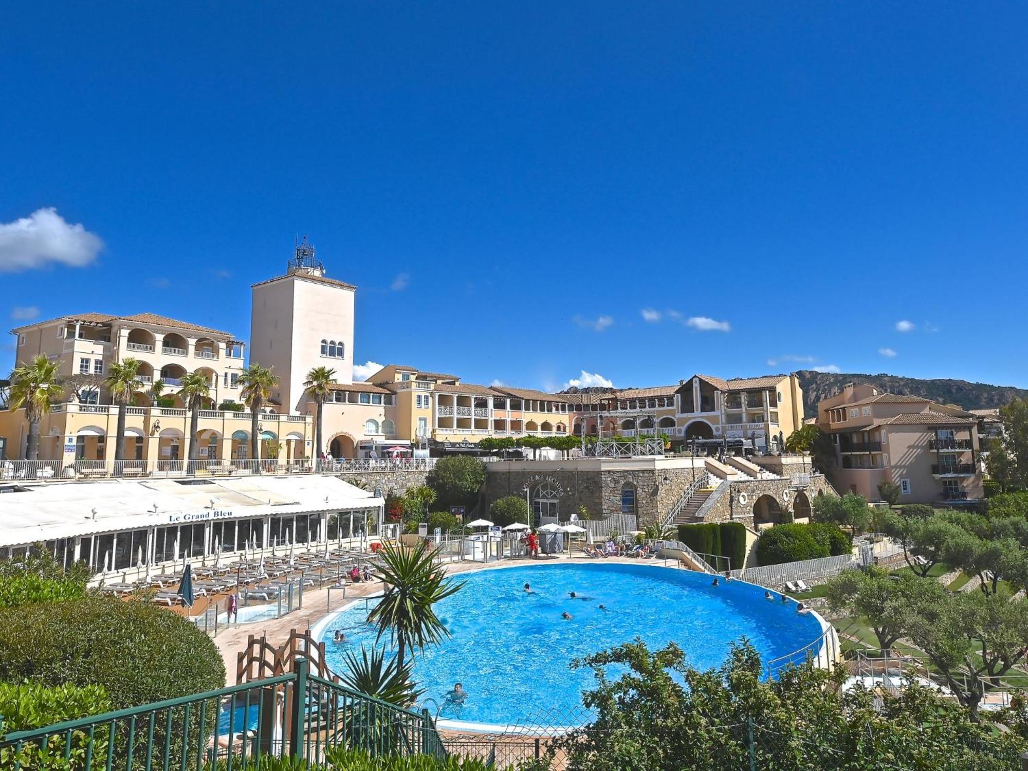 Apartment Village Cap Esterel - L'Esquinade-32 By Interhome Saint-Raphaël Екстериор снимка